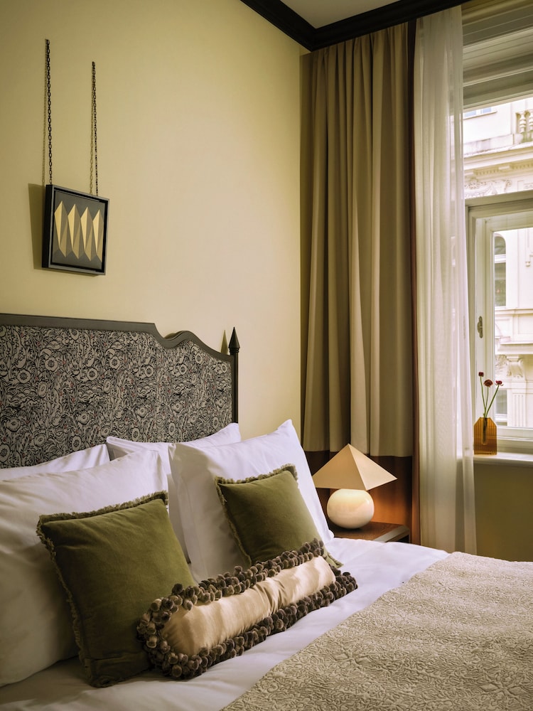 Sir Prague Hotel, Part of Sircle Collection